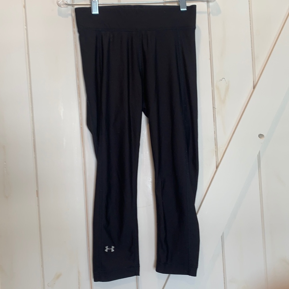 Under Armour Compression Capris size Small